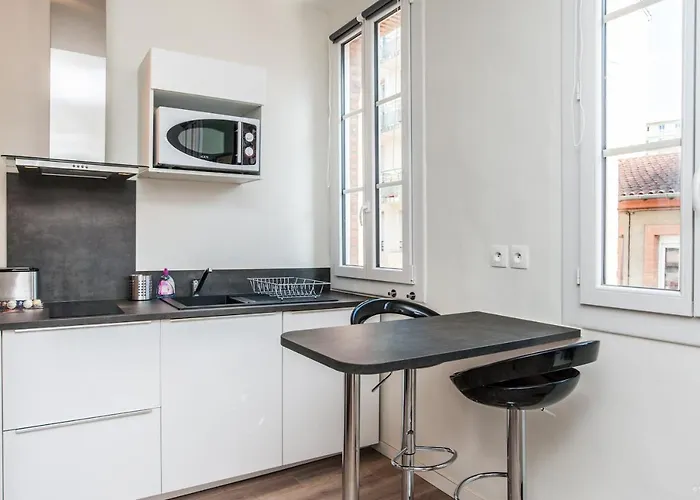 Le Casanova - Proche Du Metro Compans-caffarelli