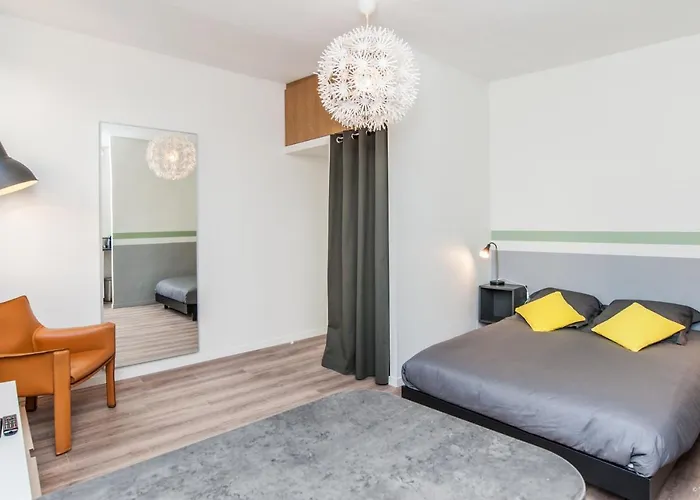 Le Casanova - Proche Du Metro Compans-caffarelli Apartment